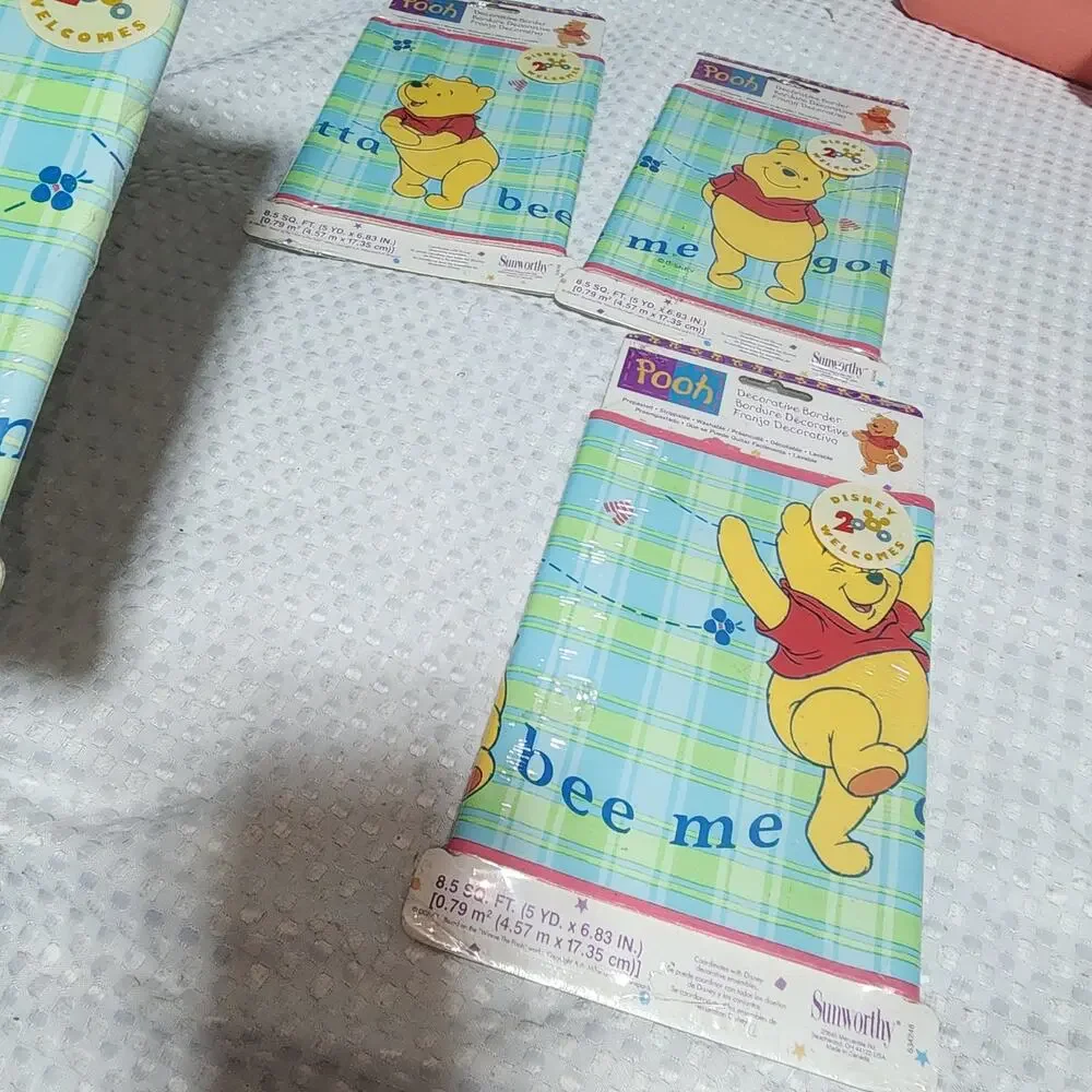 WINNIE THE POOH NWT VINTAGE GOTTA BEE ME SET OF 4 BORDER WALL